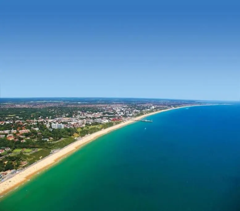 Bournecoast Clifftop Apartment - Sea Views-Fm6184 Bournemouth United Kingdom