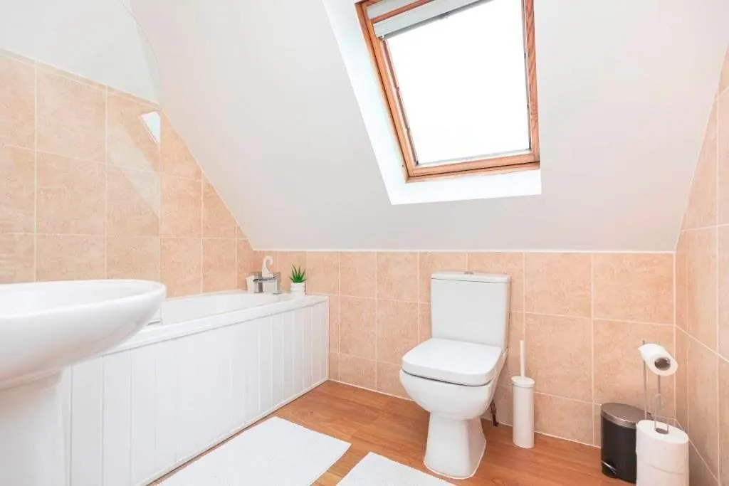 Bournecoast Clifftop Apartment - Sea Views-Fm6184 Bournemouth 0*,  United Kingdom