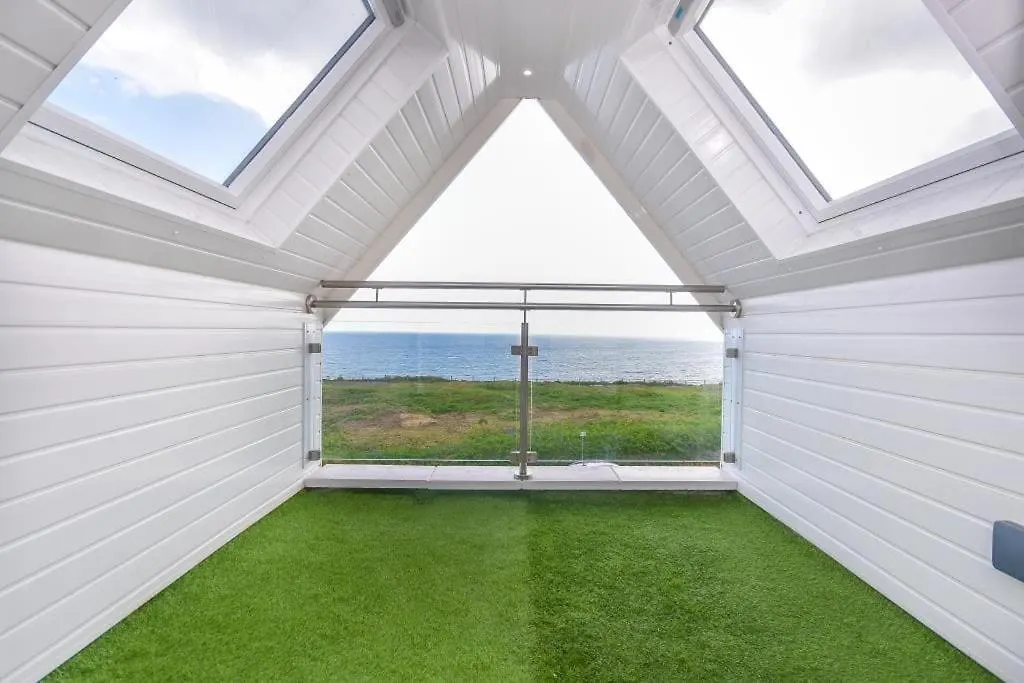 Bournecoast Clifftop Apartment - Sea Views-Fm6184 Bournemouth