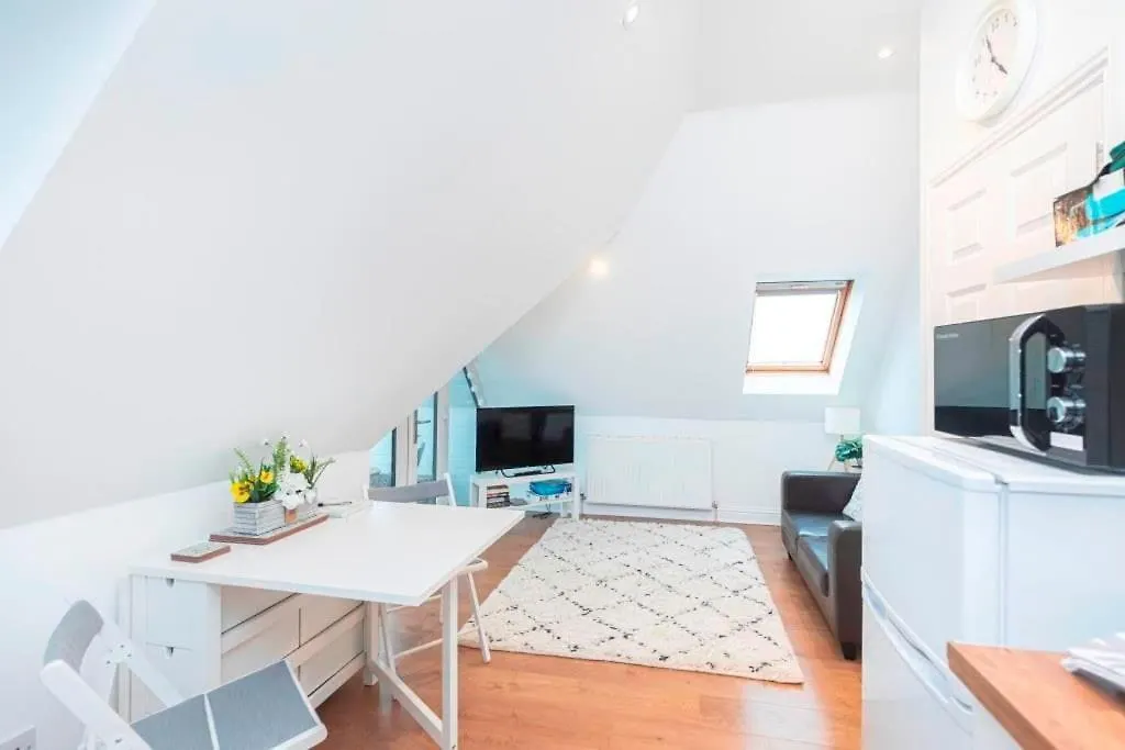 Bournecoast Clifftop Apartment - Sea Views-Fm6184 Bournemouth United Kingdom