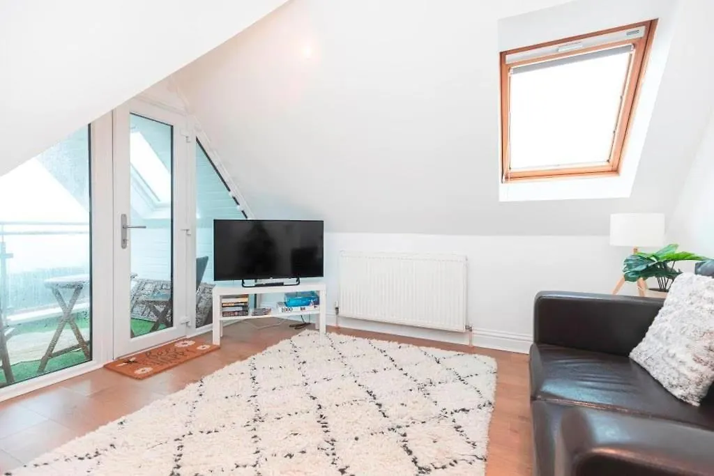 Bournecoast Clifftop Apartment - Sea Views-Fm6184 Bournemouth United Kingdom