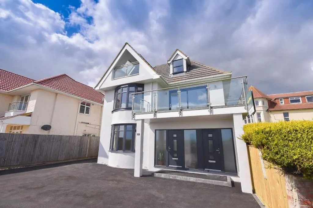 Bournecoast Clifftop Apartment - Sea Views-Fm6184 Bournemouth