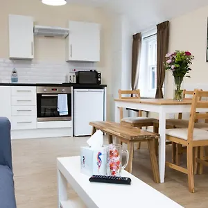 Brewhouse And Kitchen Apartment