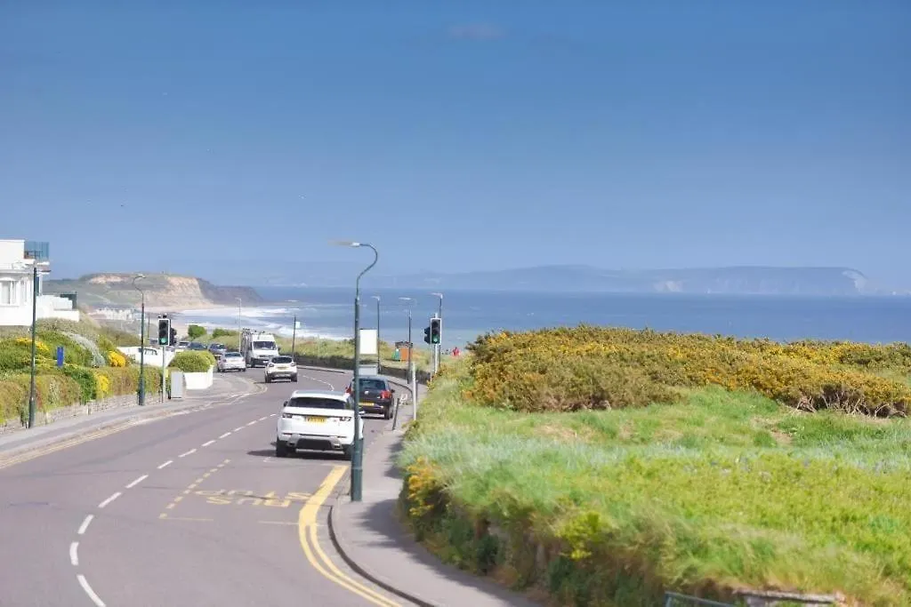 Bournecoast Clifftop Apartment - Sea Views-Fm6184 伯恩茅斯